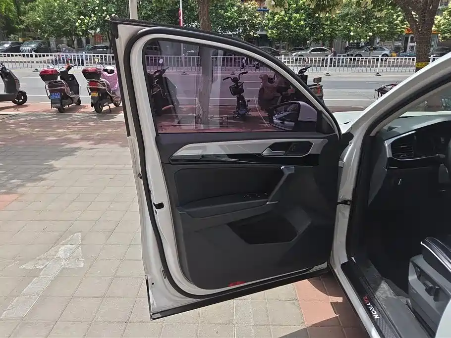 Volkswagen Tayron 2019 330TSI 2WD Luxury China V фото 7