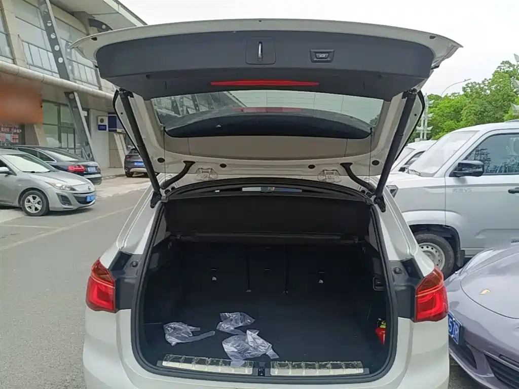 BMW X1 2018 sDrive20Li Leading Model фото 19