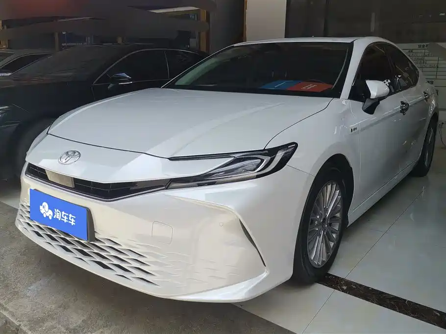 Toyota Camry 2024 Hybrid 2.0HGVP Luxury Edition