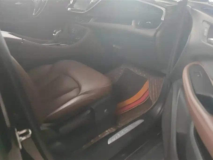 Buick Envision Plus 2020 28T AWD Elite фото 8