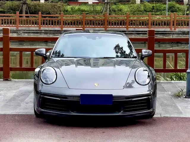 Porsche 911 Carrera 3.0T
