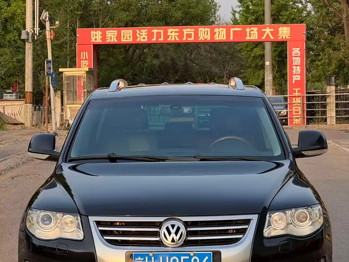 Volkswagen Touareg 2007 4.2L Standard фото 2