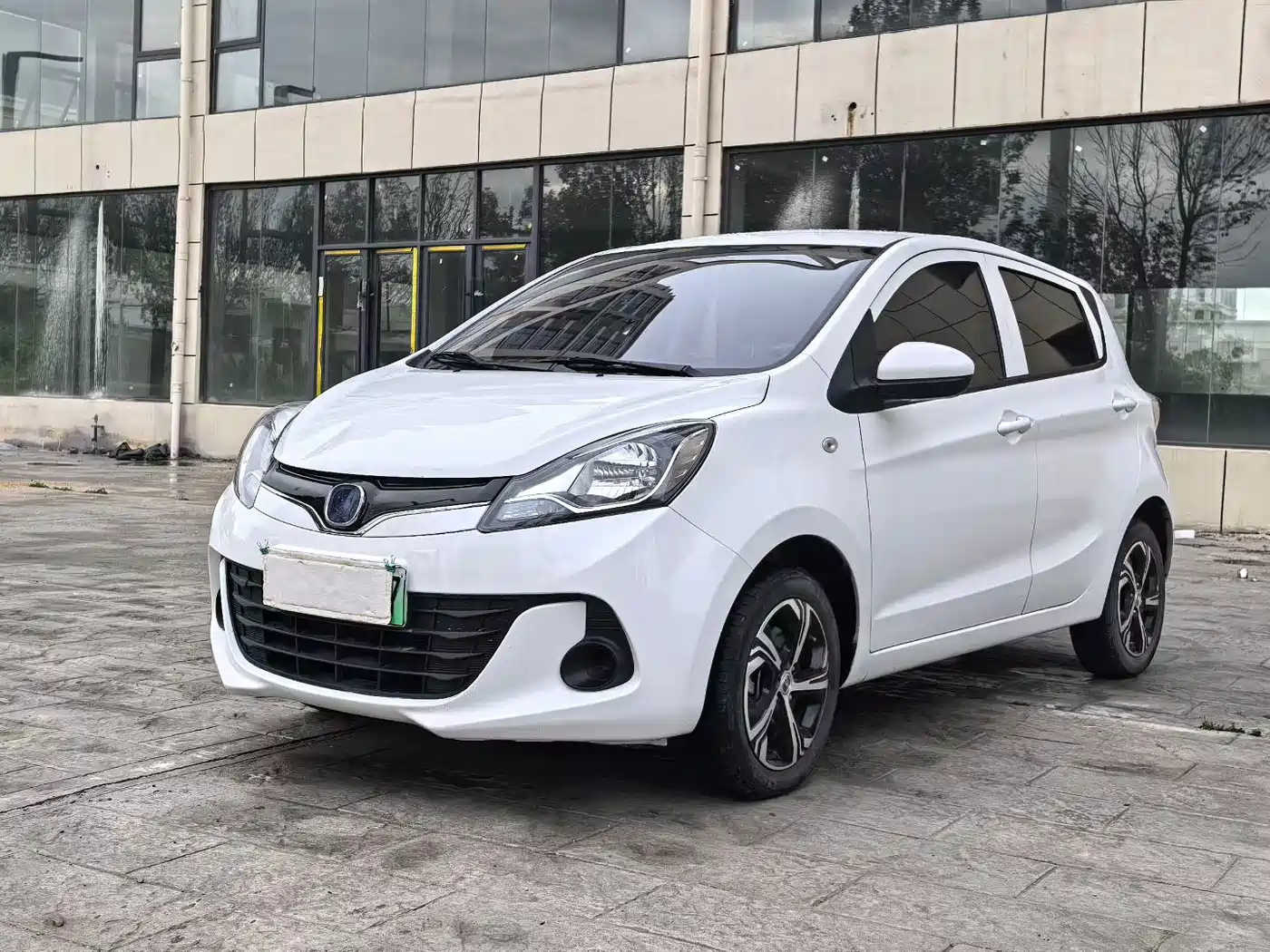 Changan Benben E-Star 2021 National Edition Heartjoy LFP (31.86kWh)
