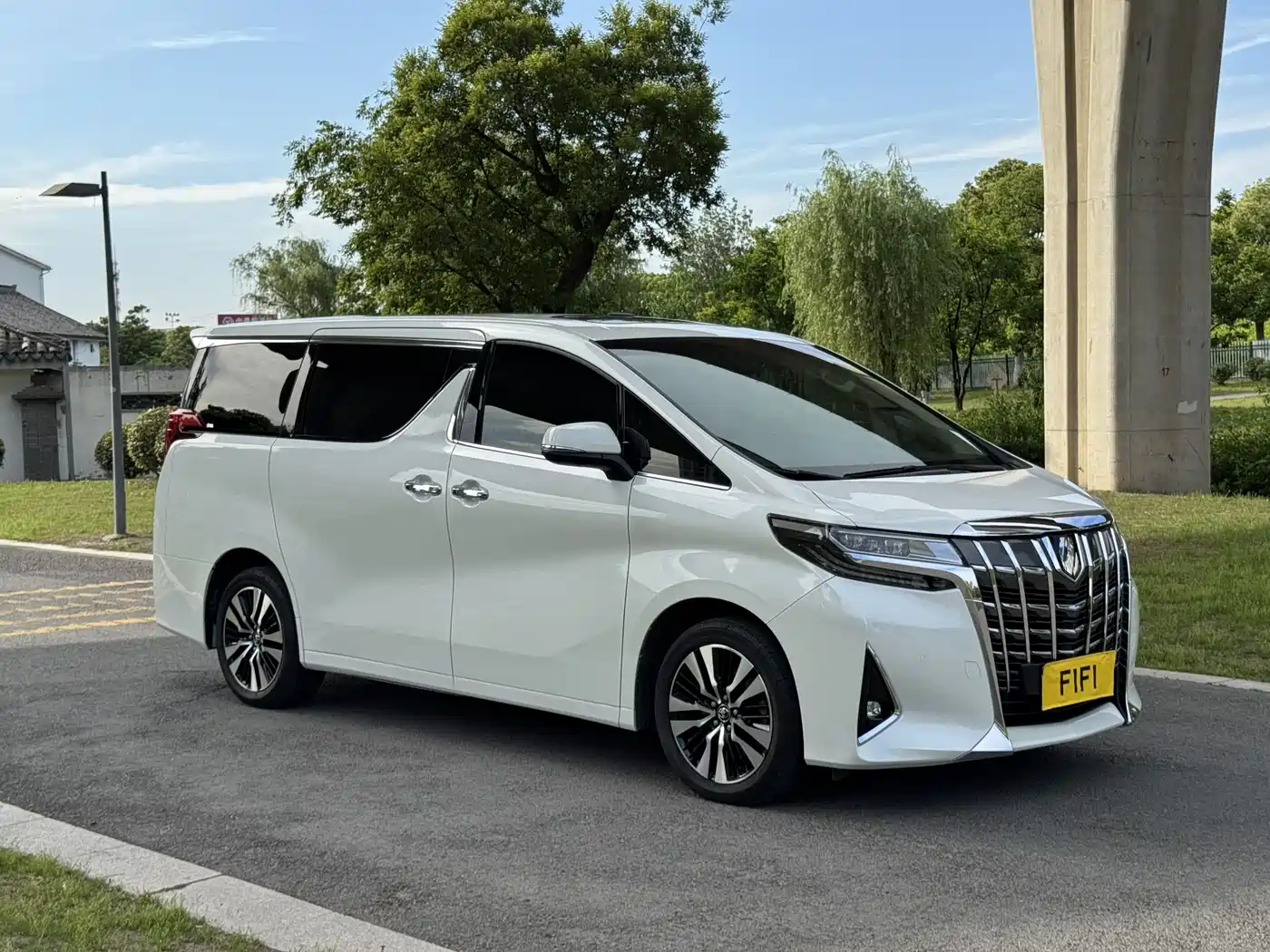 Toyota Alphard 2018 Facelift 3.5L Premium Edition фото 4