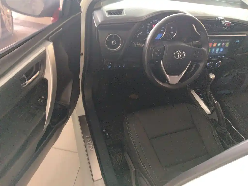 Toyota Levin 2017 Facelift 185T CVT Elite (China V) фото 16