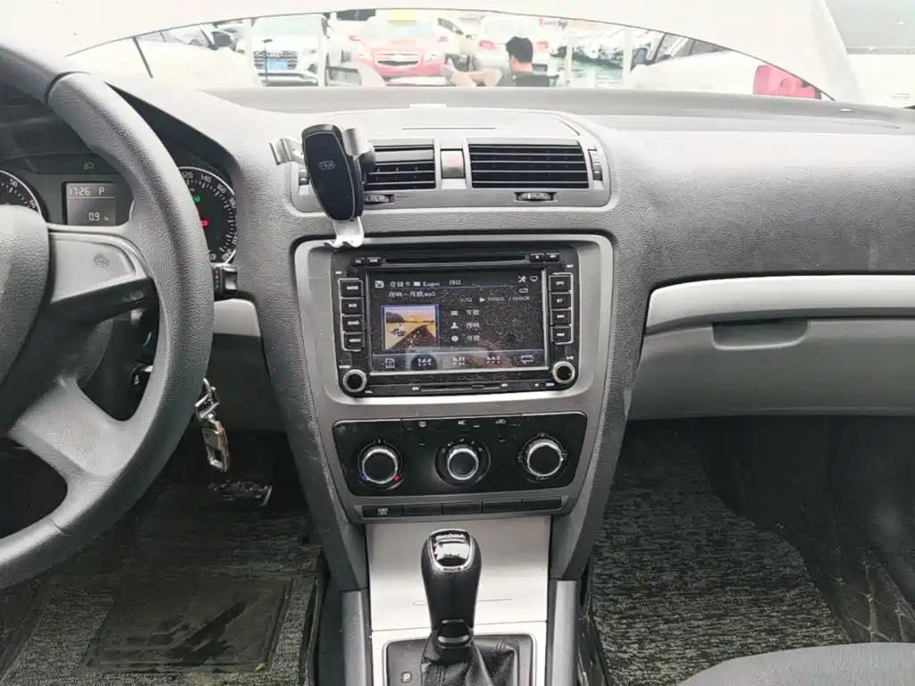 صورة 8 - Škoda Octavia
