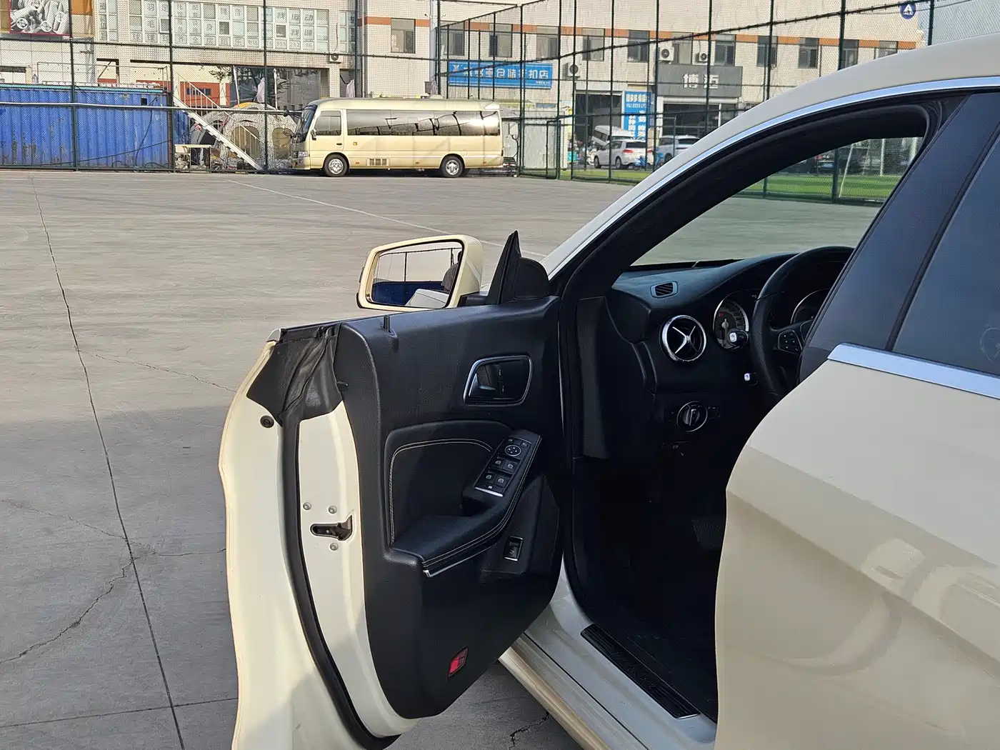 Mercedes-Benz CLA (Import) 2016 Facelift CLA 200 Sport фото 7