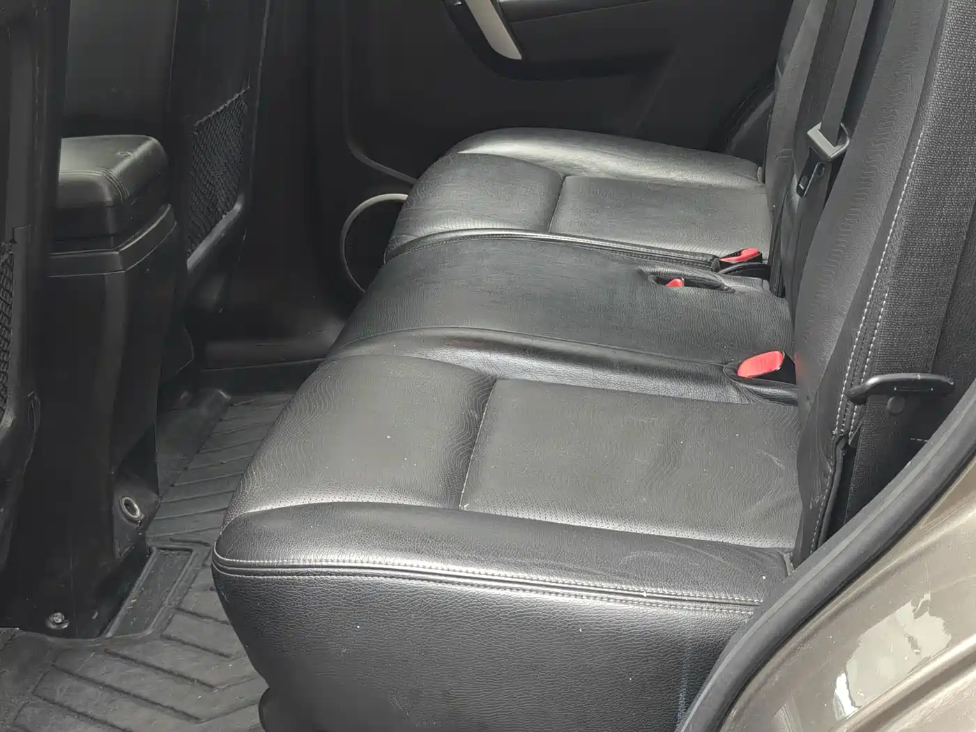 Chevrolet Captiva 2017 2.4L 2WD Luxury Edition 7-Seater фото 35