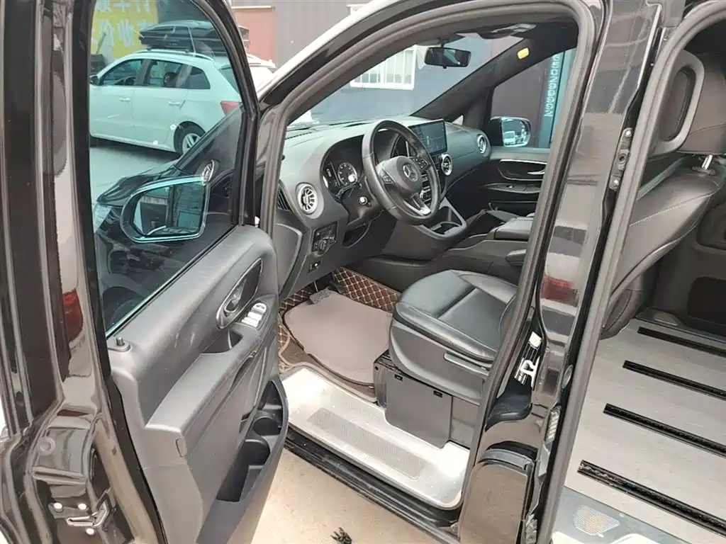 Mercedes-Benz Vito 2018 2.0T Business Edition China VI фото 16