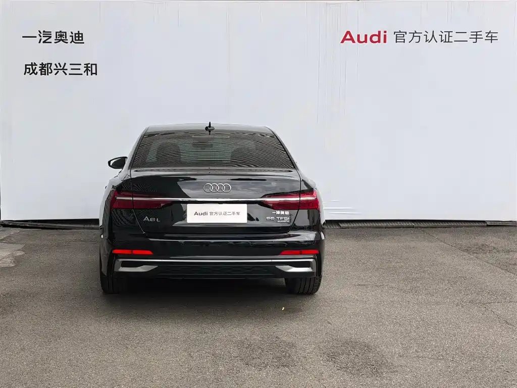 Audi A6L 2024 55 TFSI quattro Exclusive Dynamic фото 5