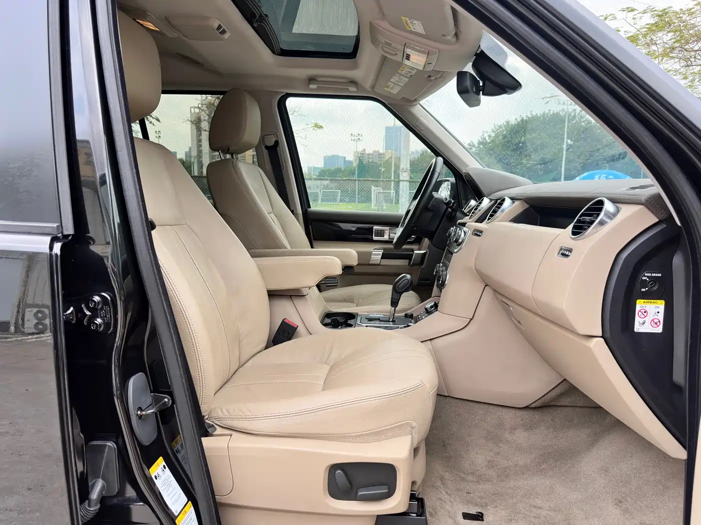Land Rover Discovery 2012 3.0 SDV6 HSE Diesel фото 12