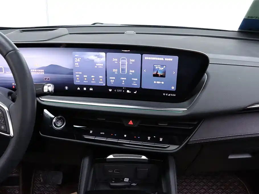 Buick Envision Plus 2025 Enclave Plus 28T 2WD Platinum Edition фото 27