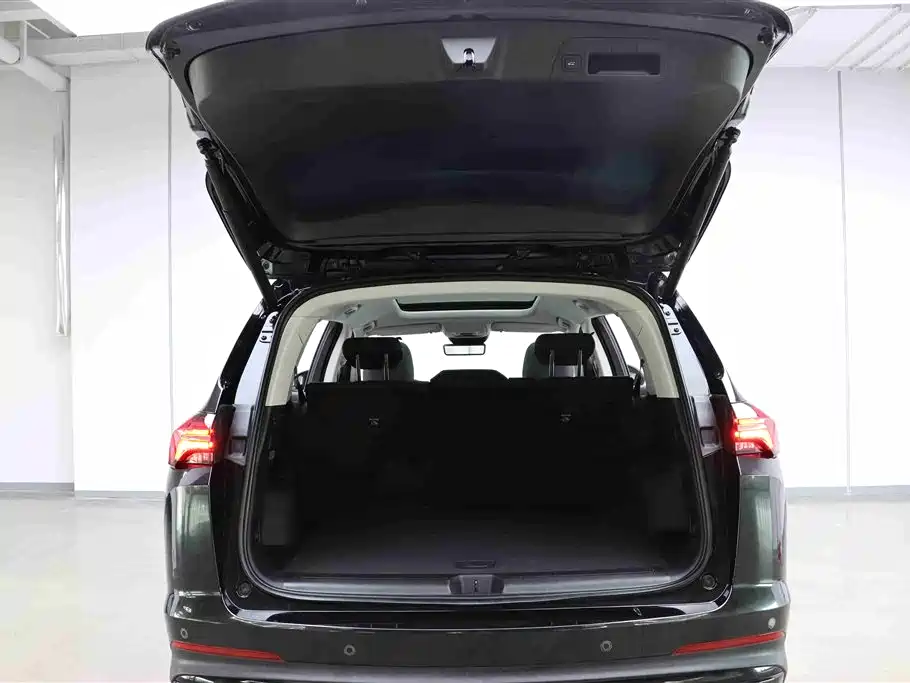 Buick Envision Plus 2025 Enclave Plus 28T 2WD Platinum Edition фото 31