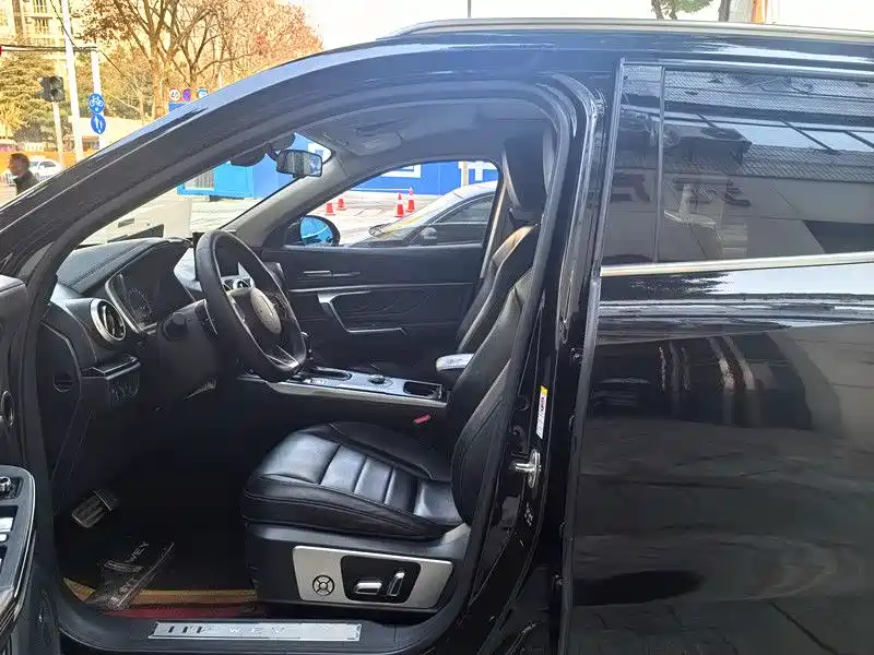 WEI PAI WEI BRAND VV5