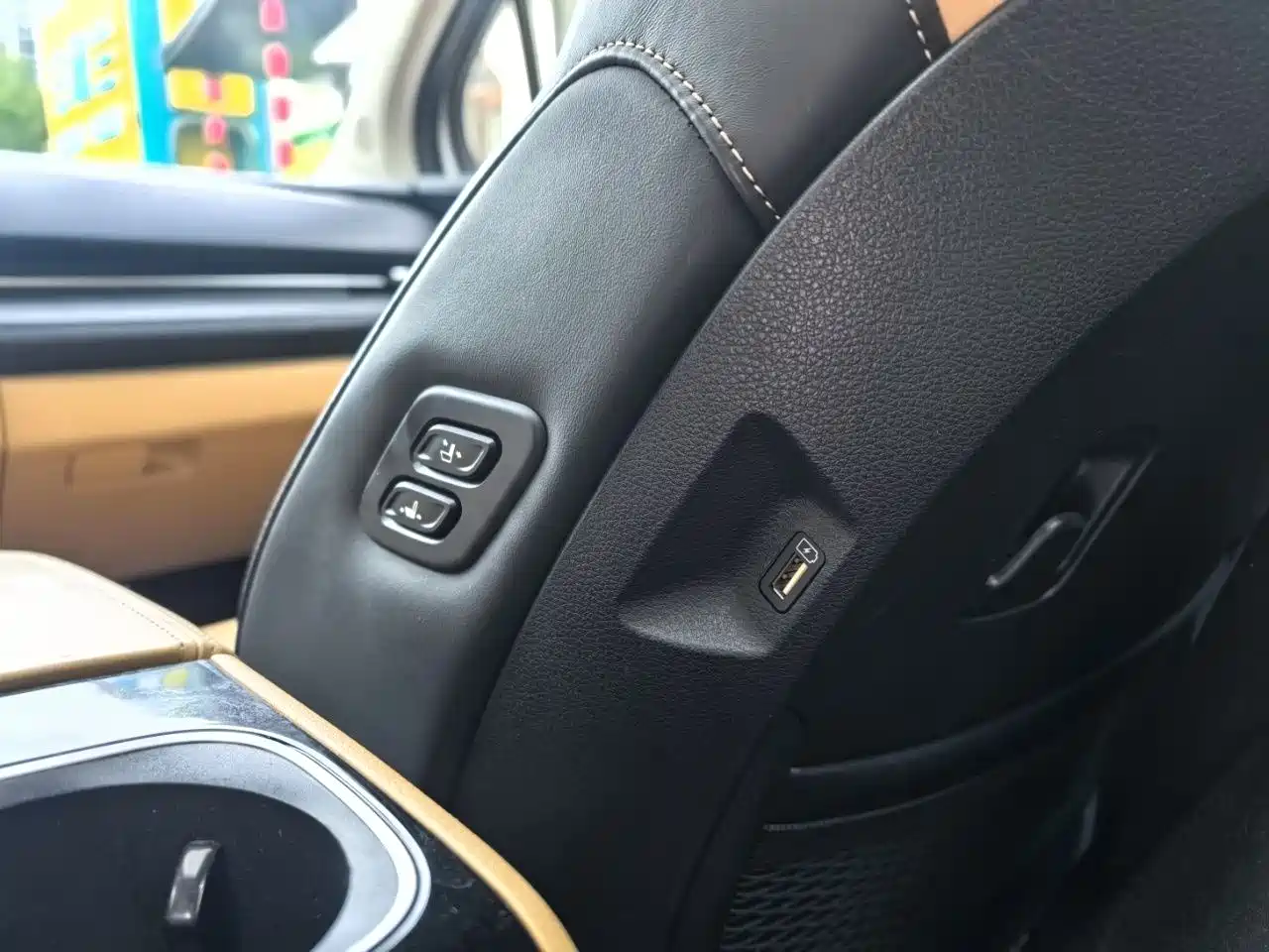 Kia Carnival 2021 2.0T Luxury Tech Edition фото 15