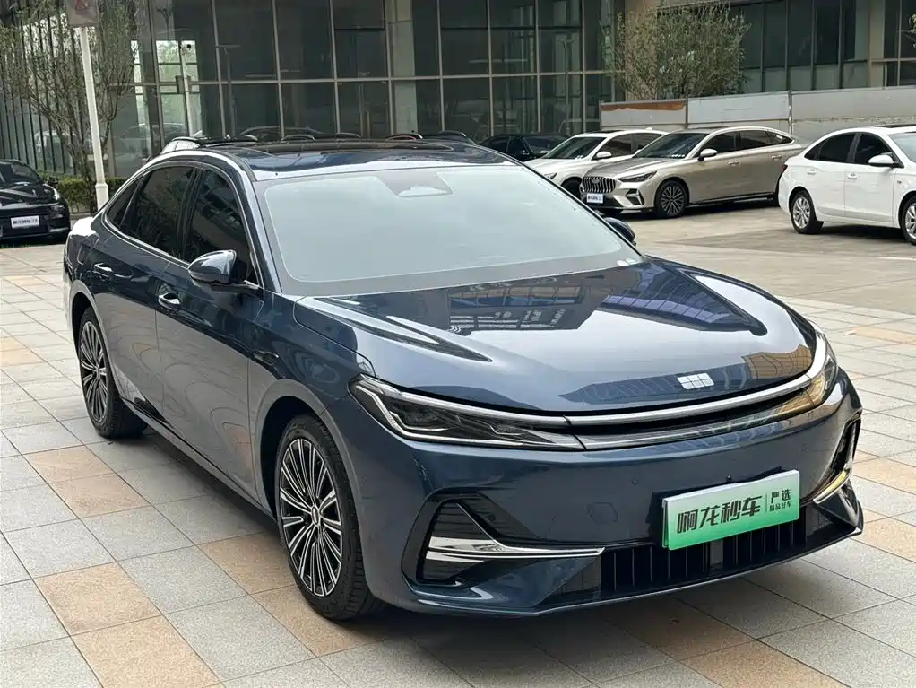 Geely Galaxy Galaxy A7 2025 EM-i фото 4