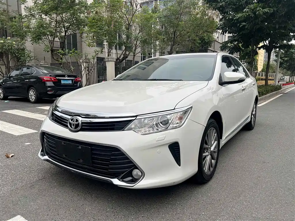Toyota Camry 2016 2.5G 10th Anniversary Luxury Navigation Edition