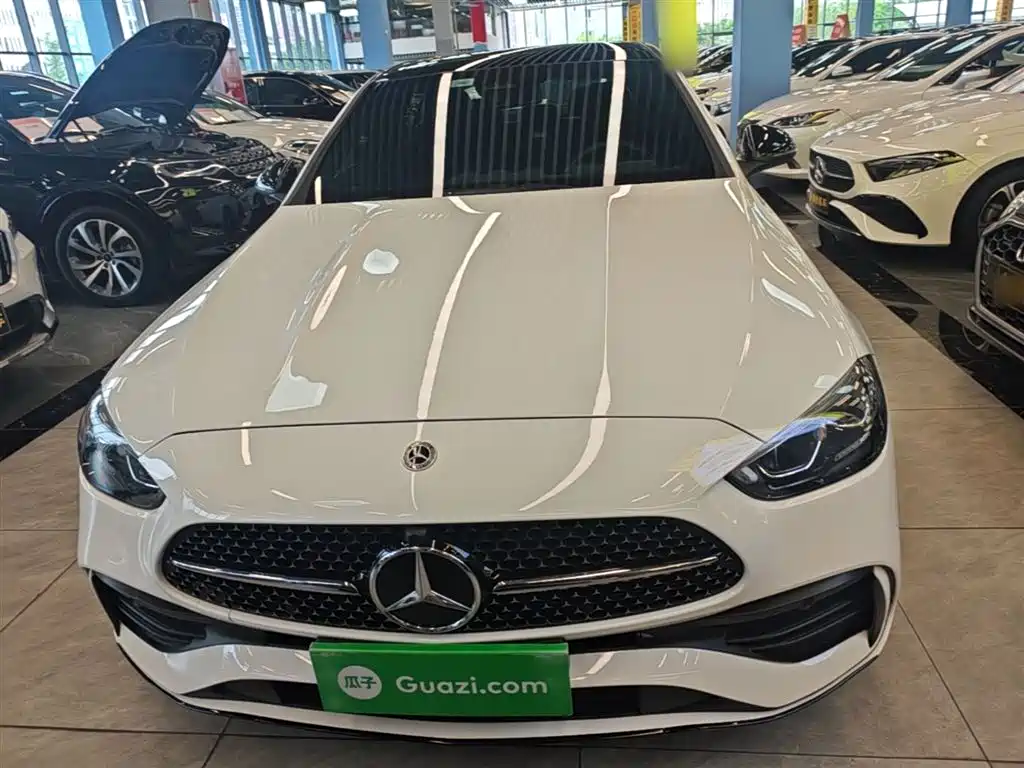 Mercedes-Benz C-Class 2024 Facelift III C 260 L Night Sport Edition фото 3