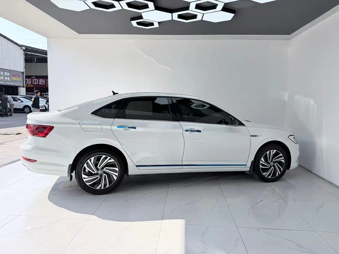Volkswagen Sagitar 2022 280TSI DSG Surpassing Edition фото 13