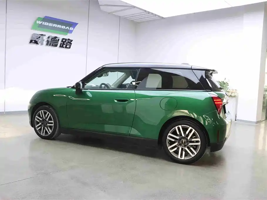 MINI ELECTRIC  COOPER