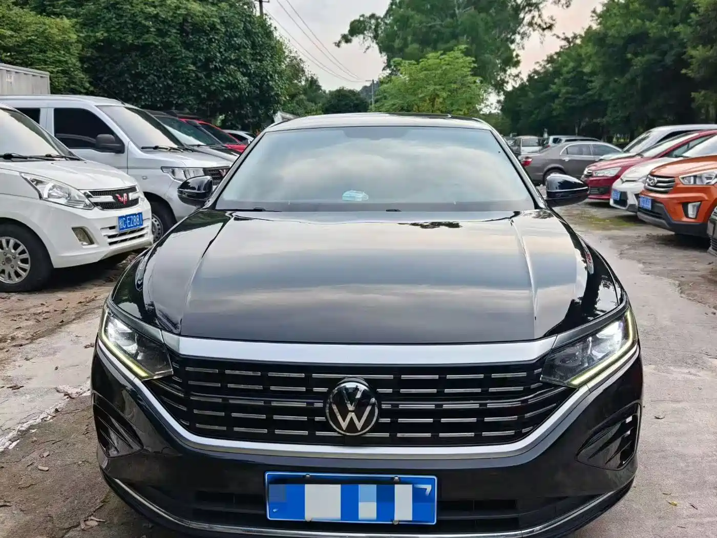Фото 2 - Volkswagen Passat