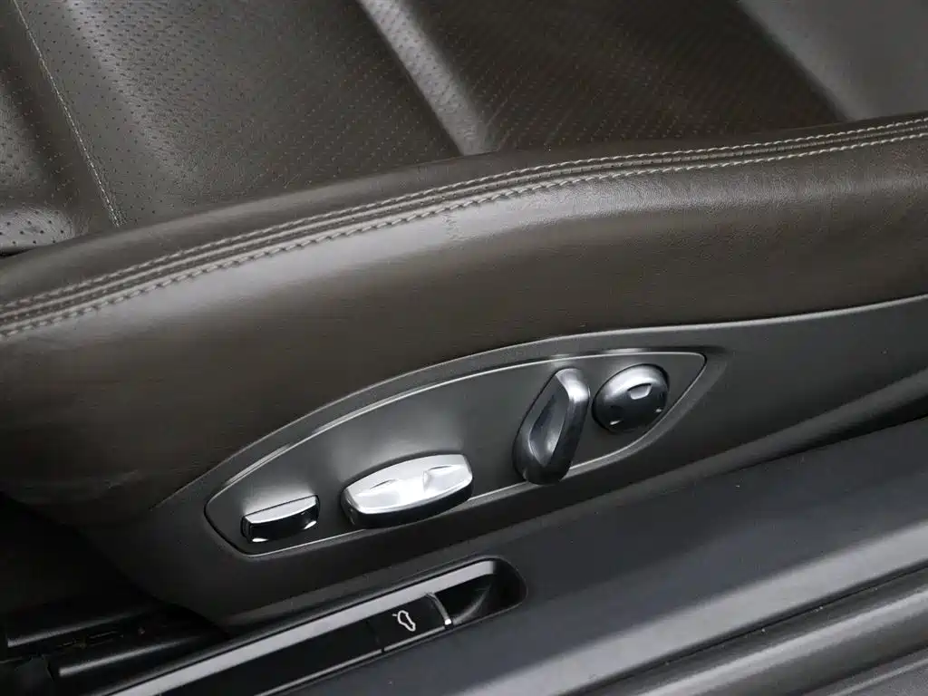 Porsche Cayman 2013 Cayman 2.7L фото 5