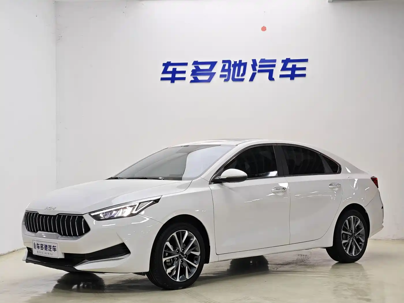 Kia K3 2023 2021 Facelift 1.5L CVT Fashion Edition