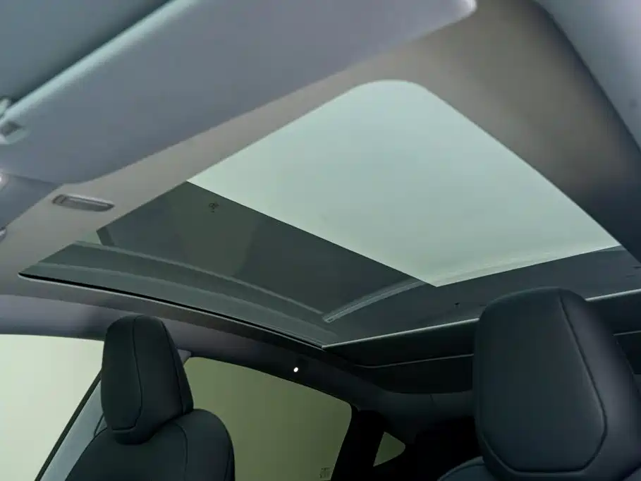 Фото 24 - Tesla Model Y