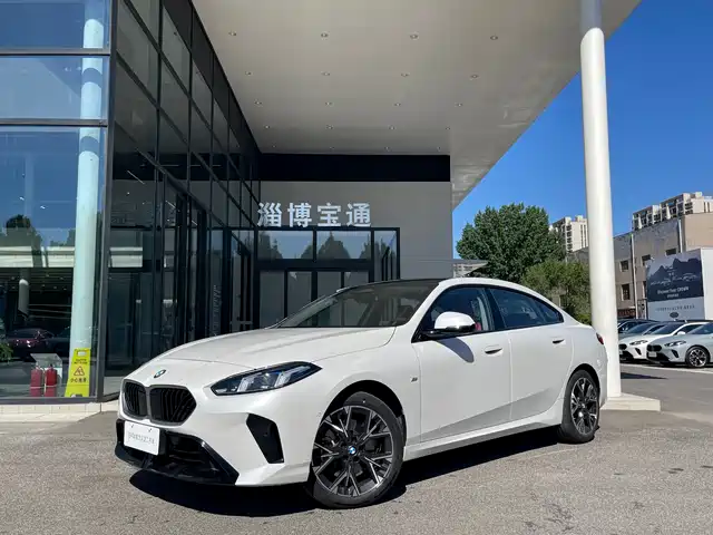 BMW 2 Series 2025 225L M Sport Package — фото 3