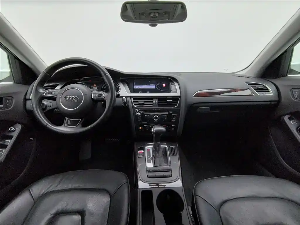 Audi A4L 2013 35 TFSI Automatic Comfort фото 5