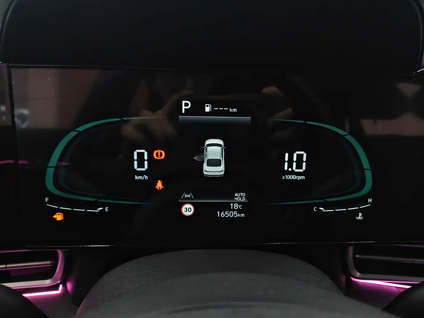 Hyundai Elantra 2023 Model 1.5L CVT LUX Premium Edition фото 5