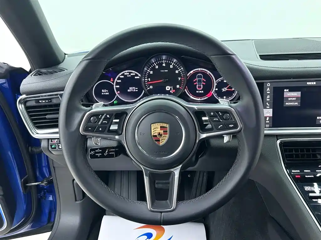 Porsche Panamera 2017 Panamera 4 Sport Turismo 3.0T фото 14