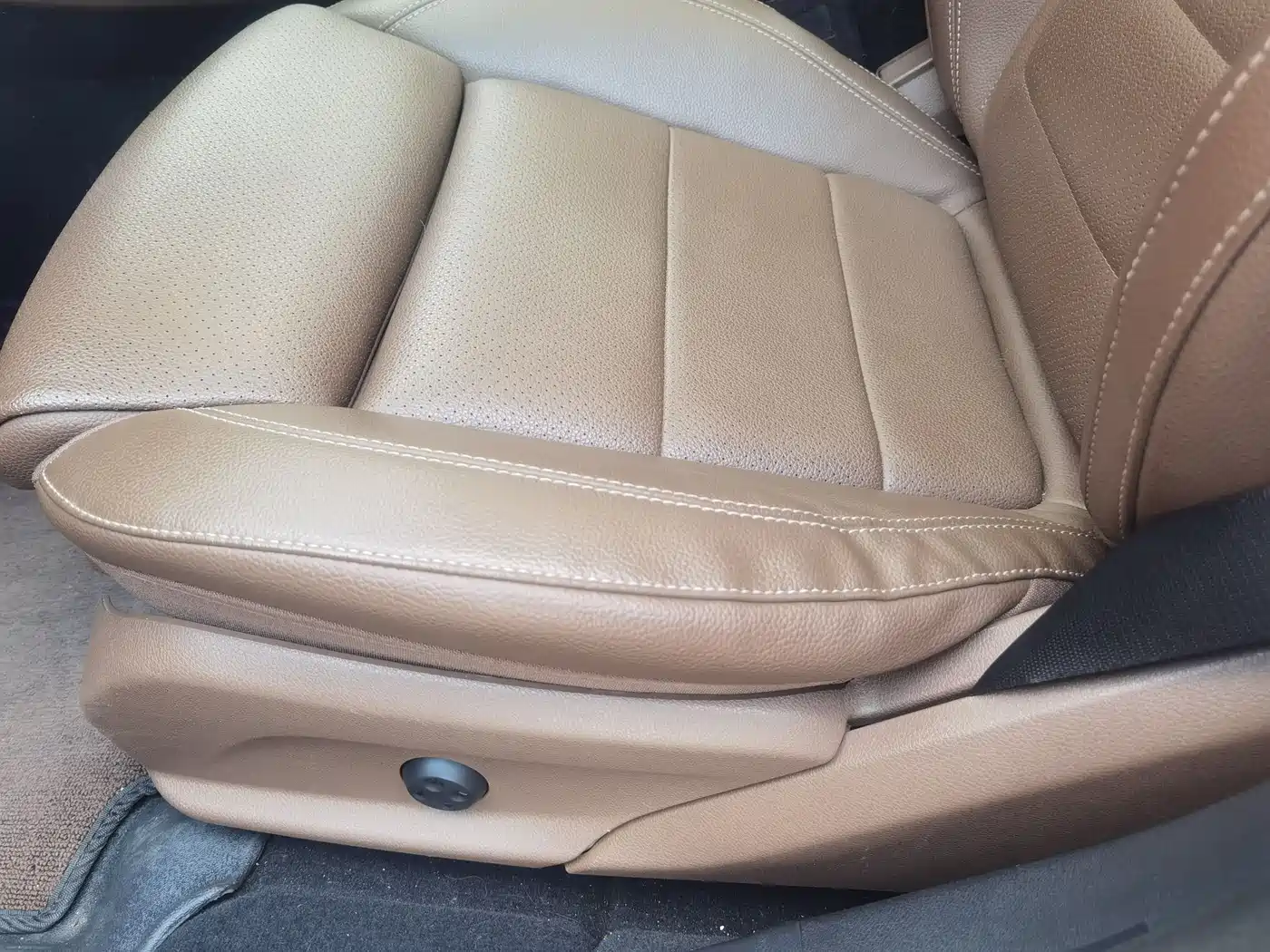 Mercedes-Benz E-Class 2021 E 260 L Sport фото 16