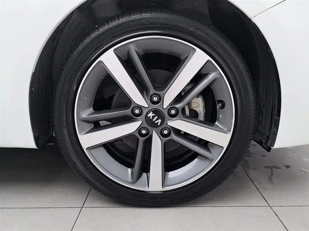 Kia K3 2017 1.6L Automatic 15th Anniversary Special GLS фото 17