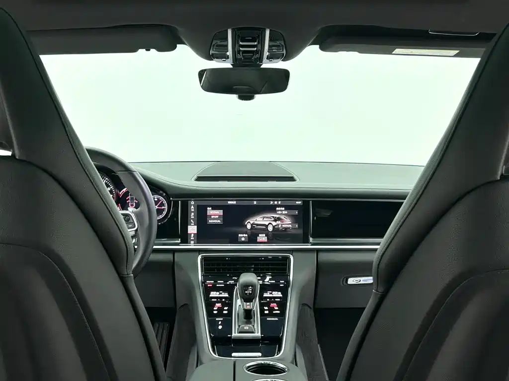 Porsche Panamera 2017 Panamera 4 Sport Turismo 3.0T фото 13