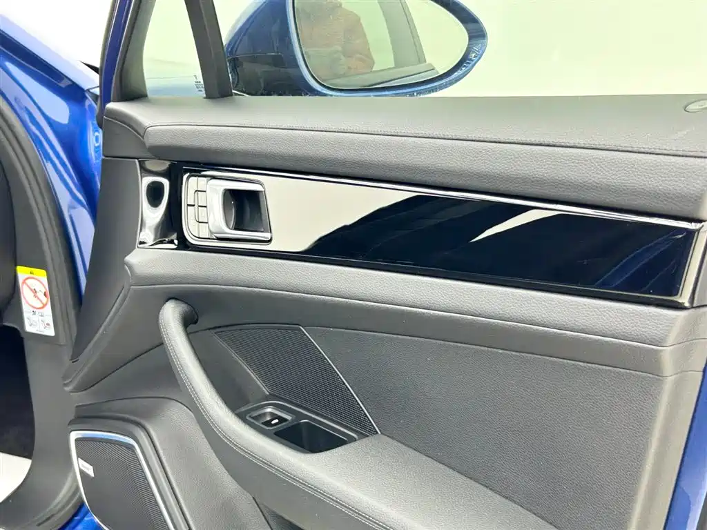 Porsche Panamera 2017 Panamera 4 Sport Turismo 3.0T фото 17