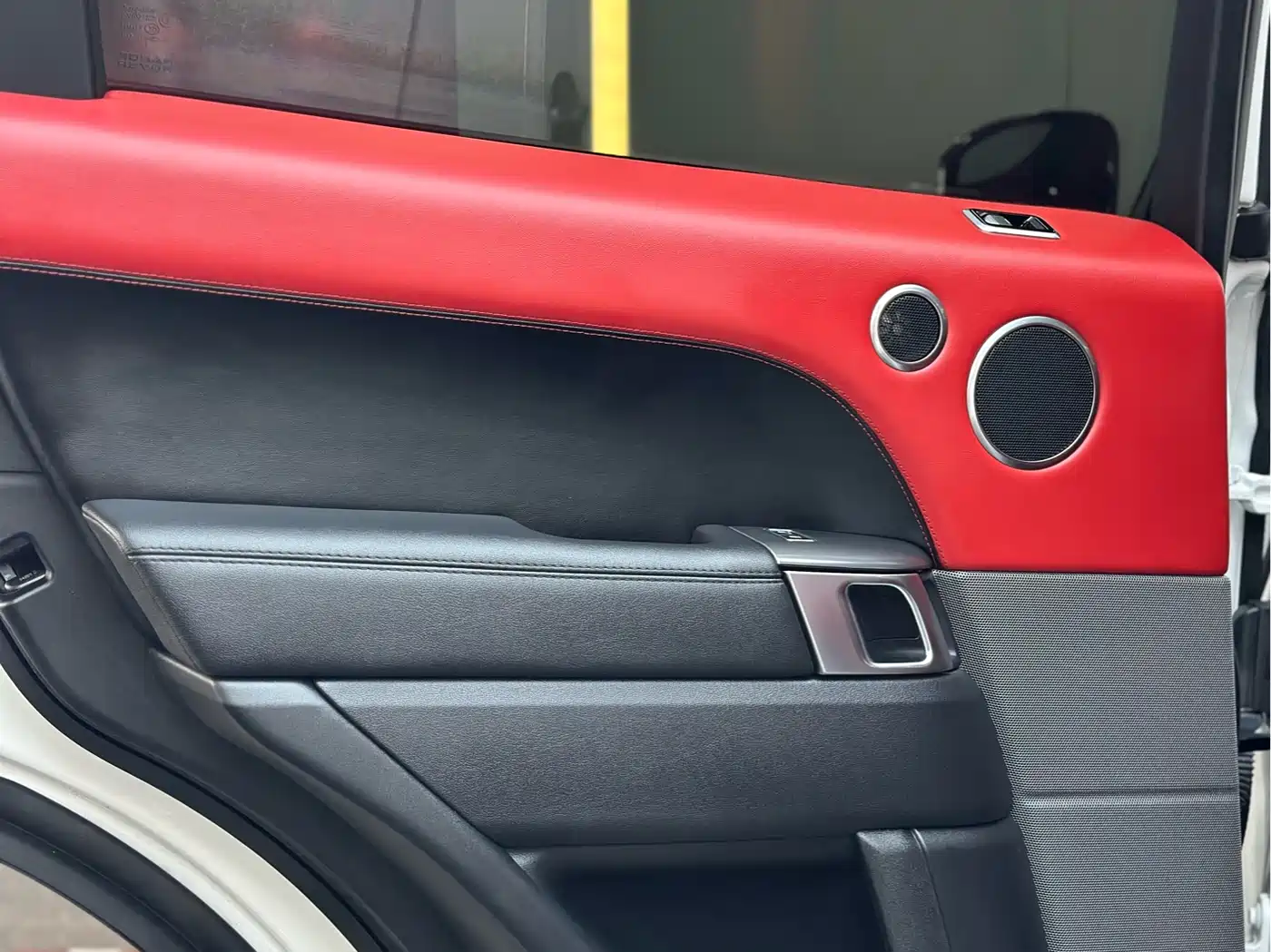 Land Rover Range Rover Sport 2019 3.0 SC V6 Special Edition фото 9