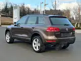 Фото 3 - Volkswagen Touareg