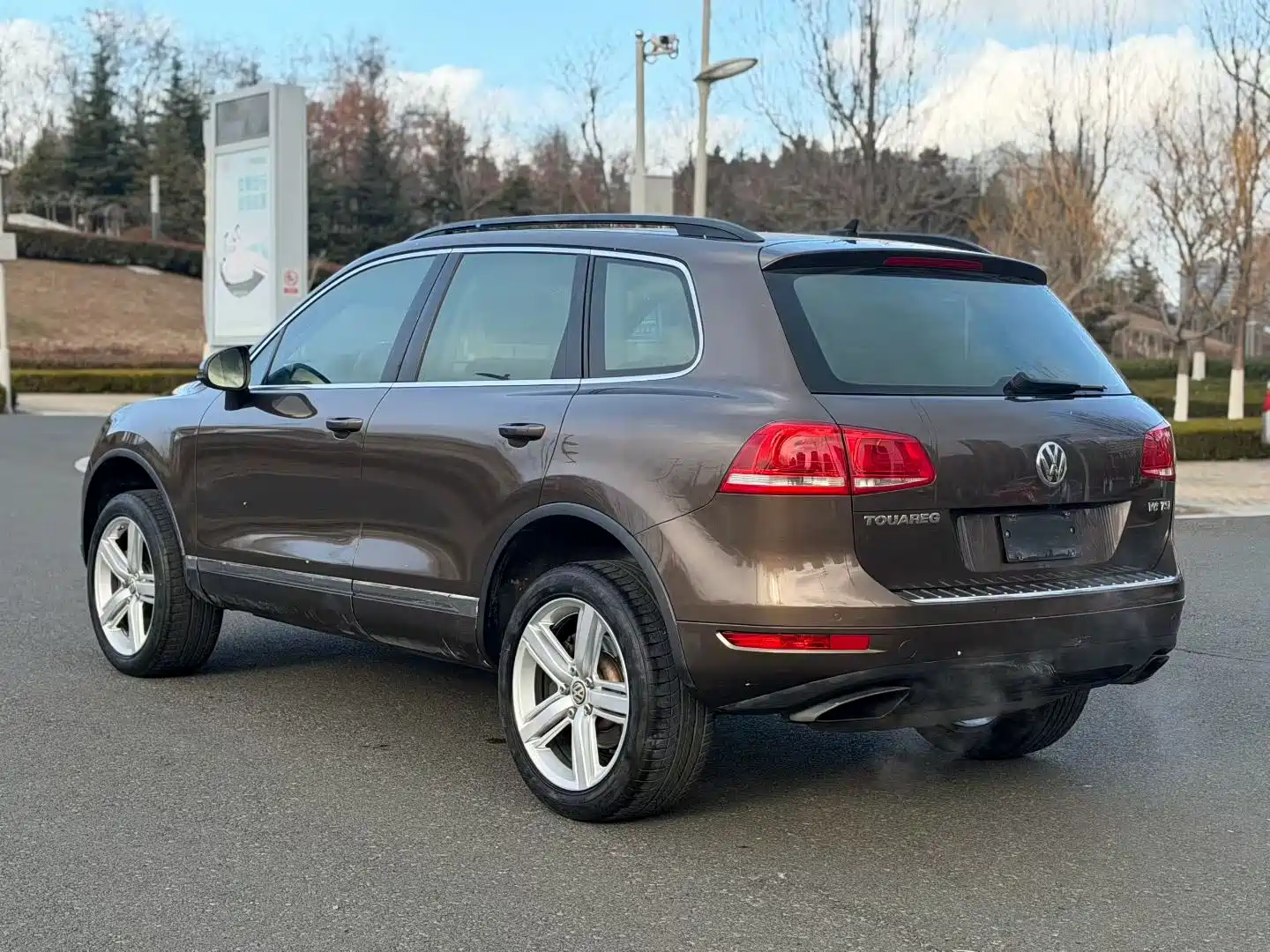 Фото 3 - Volkswagen Touareg
