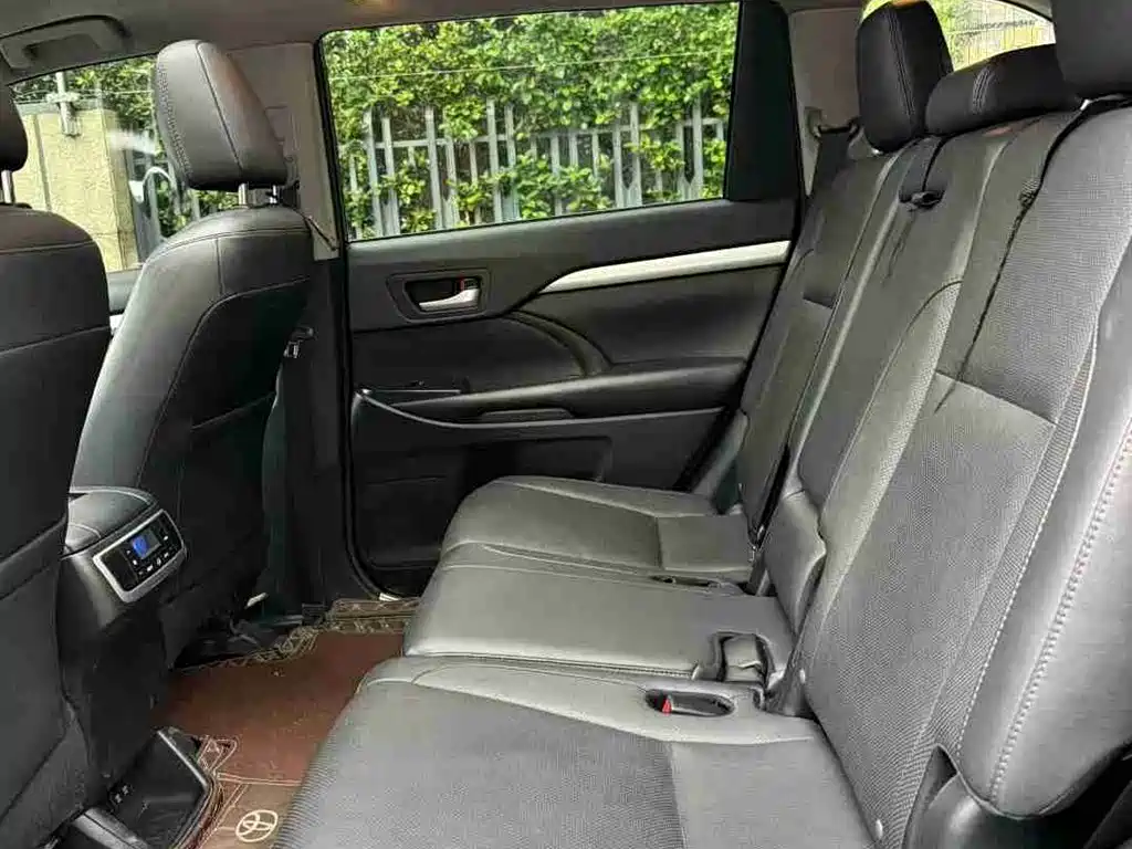 Toyota Highlander 2018 2.0T 4WD Luxury 7-seater (China V) фото 9