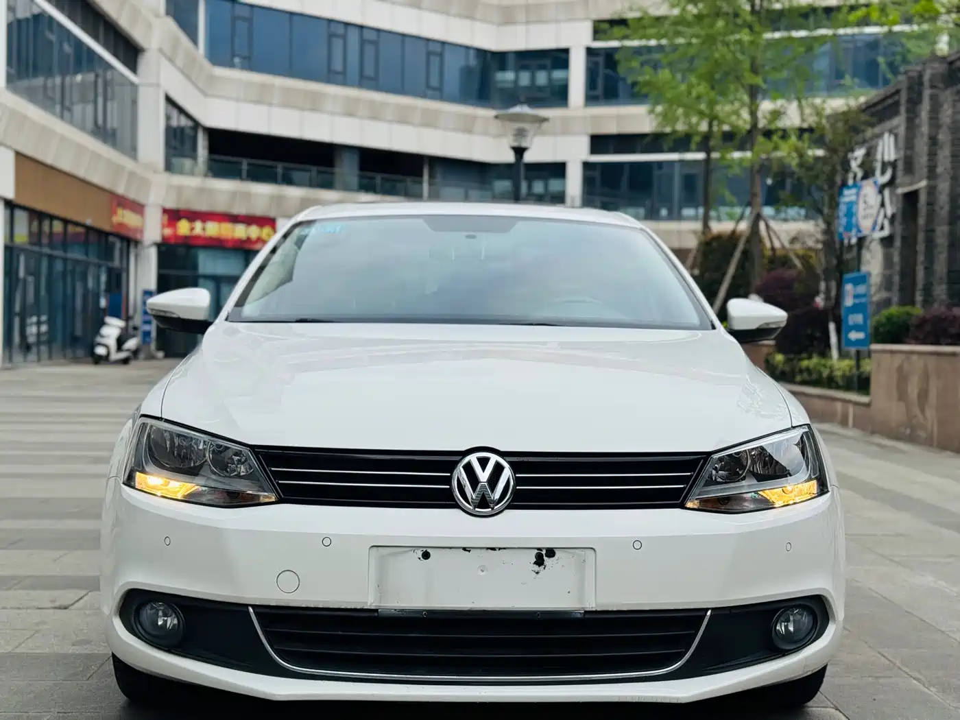 Volkswagen Sagitar 2014 1.4TSI Automatic Luxury фото 2