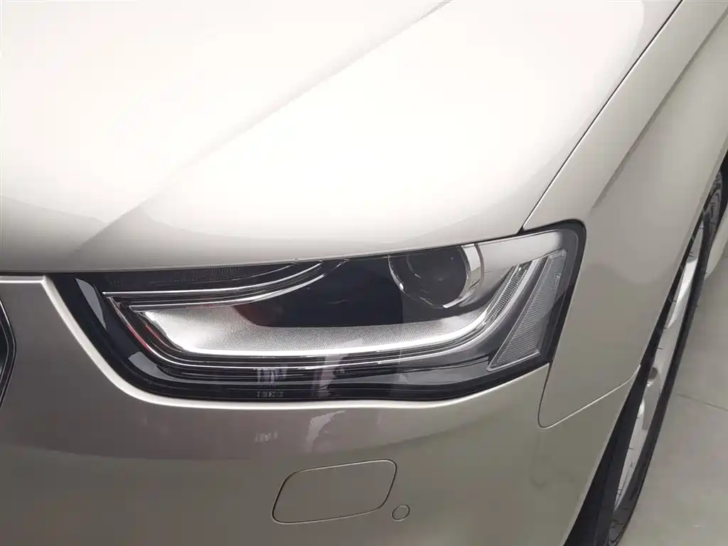 Audi A4L 2015 35 TFSI Auto Standard фото 7