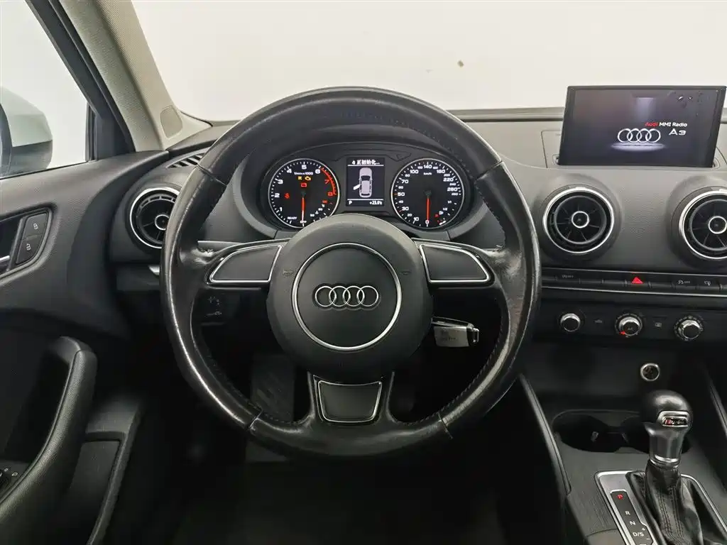 Audi A3 2016 Sportback 35 TFSI Progressive фото 11