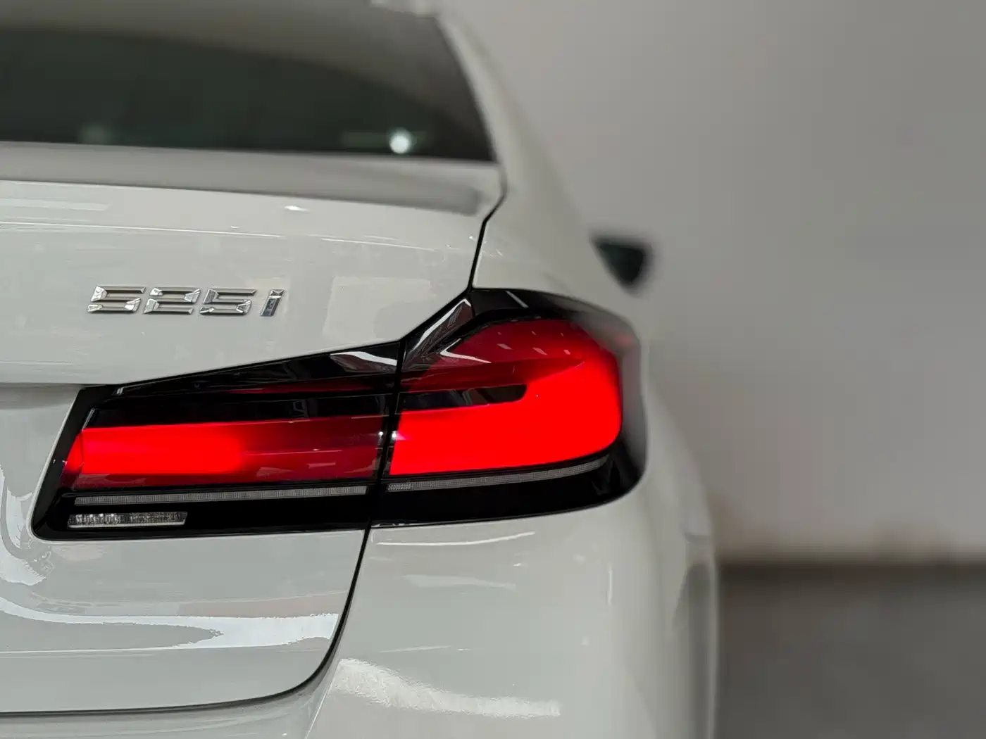 BMW 5 Series (Import) 2021 525i M Sport Package фото 18