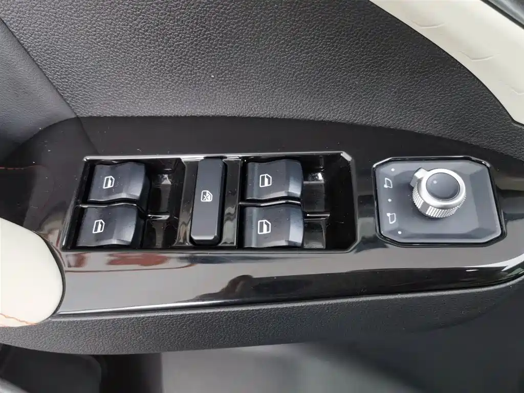 Haval Chitu 2021 1.5T Silver Rabbit Turbo Edition фото 9
