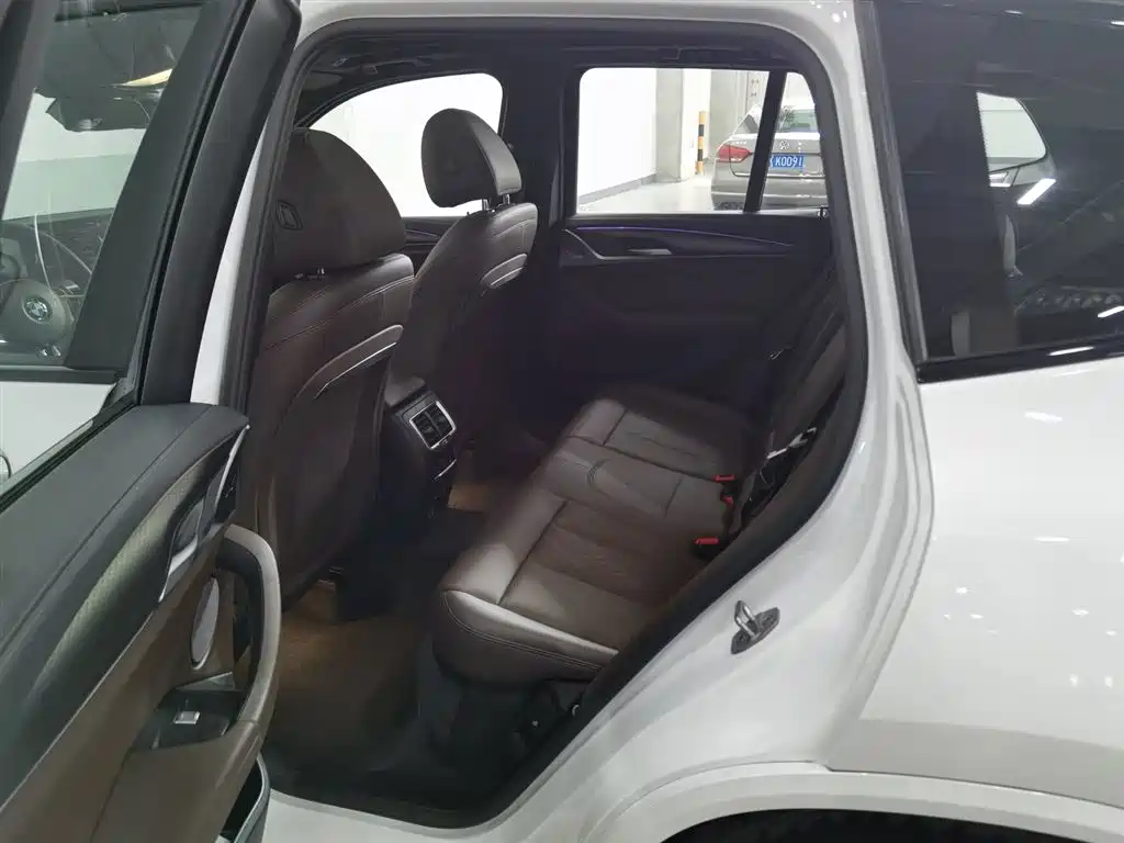 BMW X3 2022 Facelift xDrive30i Premium M Night Package фото 15