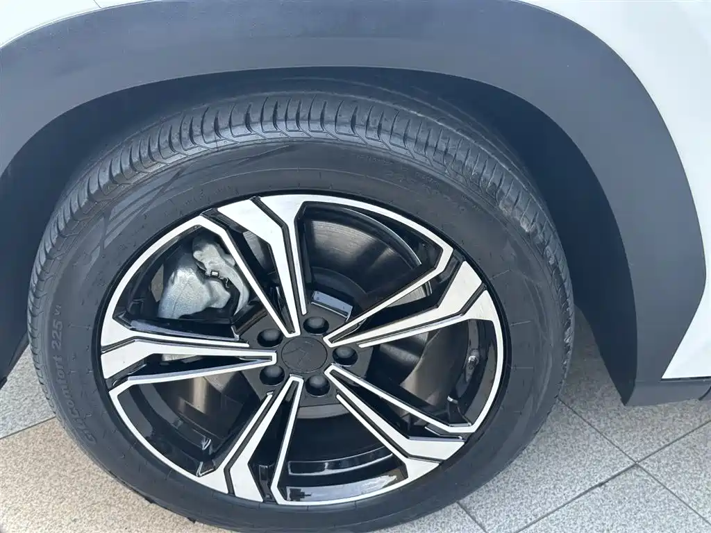 Geely Galaxy Galaxy L7 2023 Model 1.5T 115km Asian Games Phantom Edition фото 22