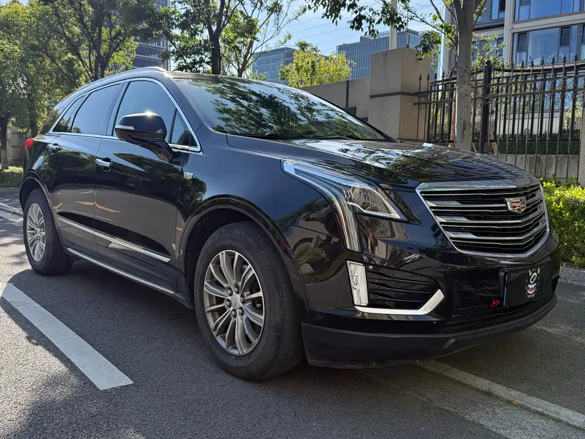 Cadillac XT5 2018 28T 4WD Luxury фото 3
