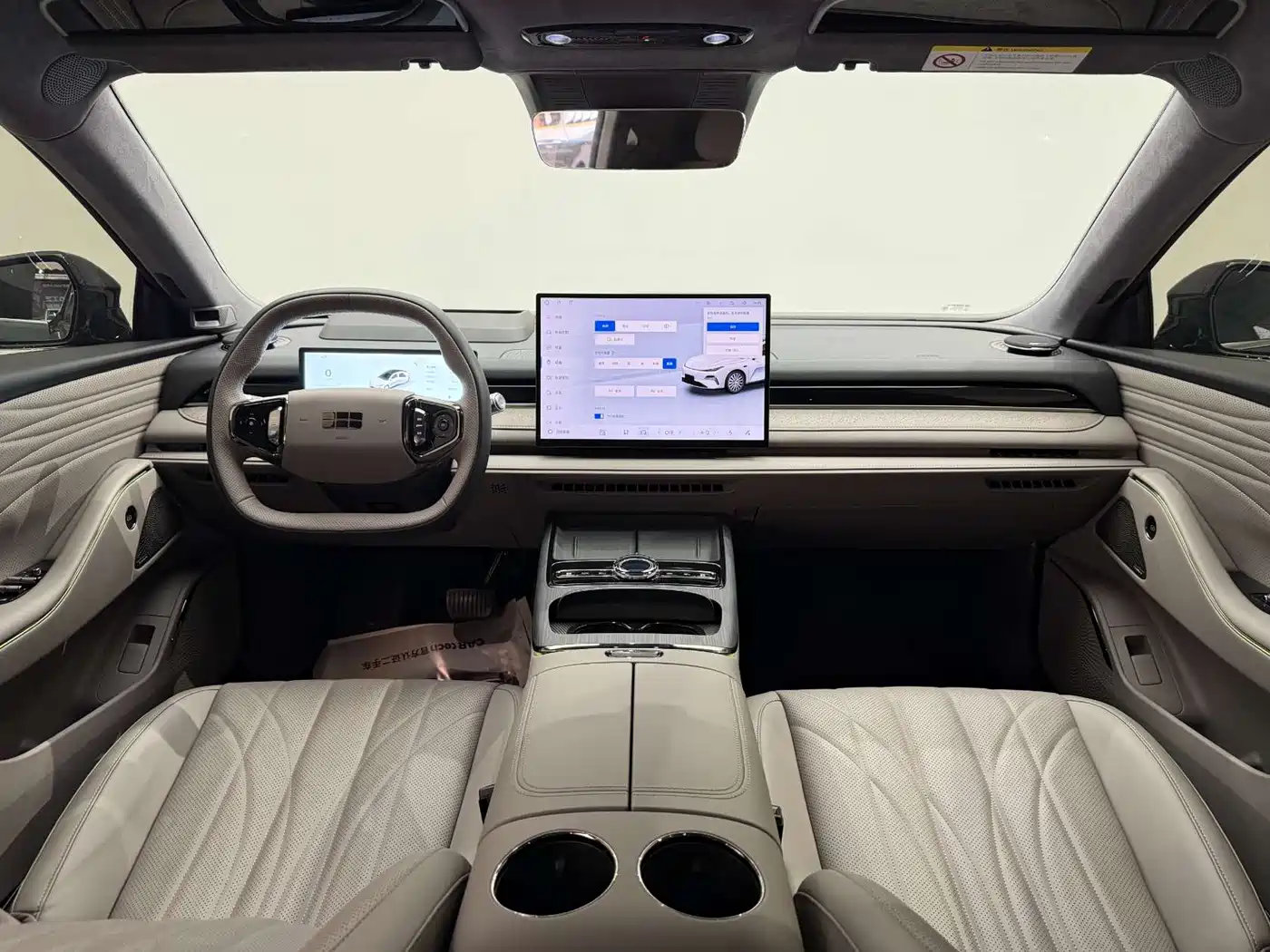 Geely Galaxy Galaxy Xingyao 8 2025 130km EM-P Starship Edition фото 25