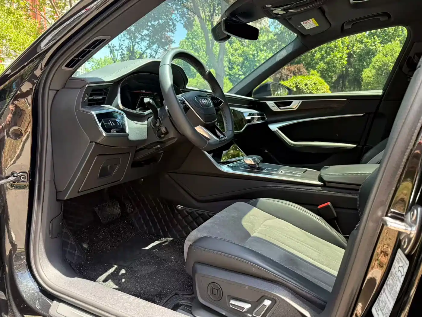 Audi A6L 2024 45 TFSI quattro Exclusive Dynamic фото 7
